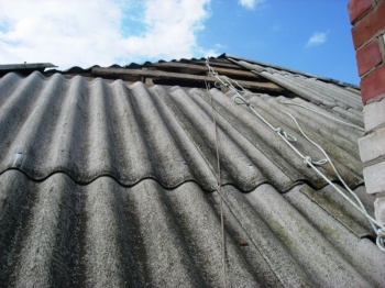 Ремонт крыши из шифера