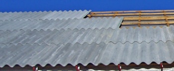 Монтаж крыши из шифера